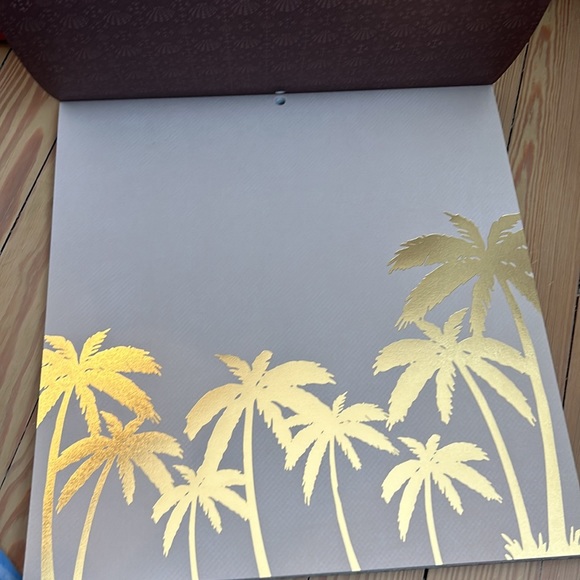 DCWV Premium Stack. Beach House. 36 double sided sheets, some with gold foil. - Picture 5 of 8